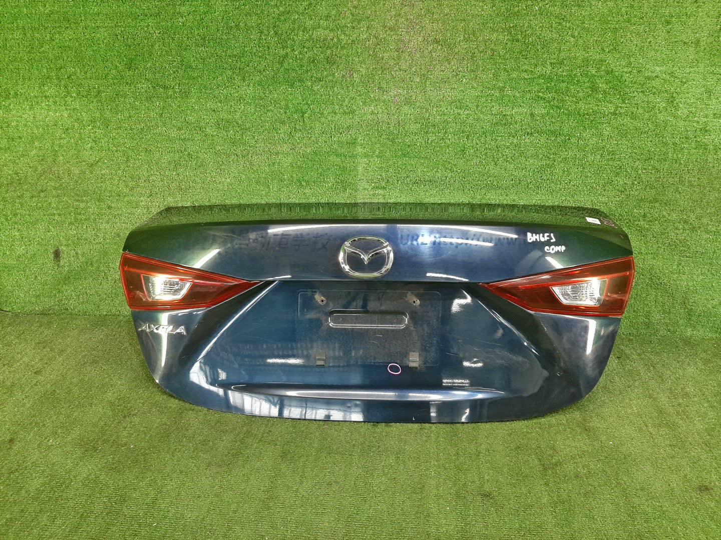 Крышка багажника MAZDA AXELA BM6FJ 5253 1 ракурс