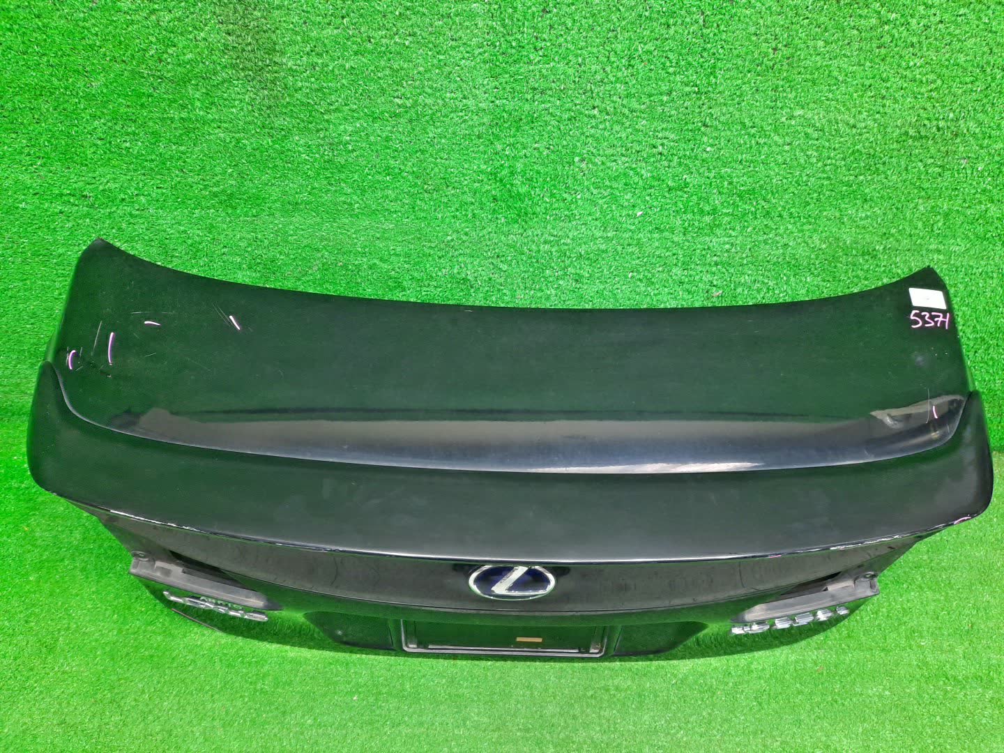 Крышка багажника LEXUS HS250H ANF10 5371 2 ракурс Крышка багажника LEXUS HS250H ANF10 5371 2 ракурс
