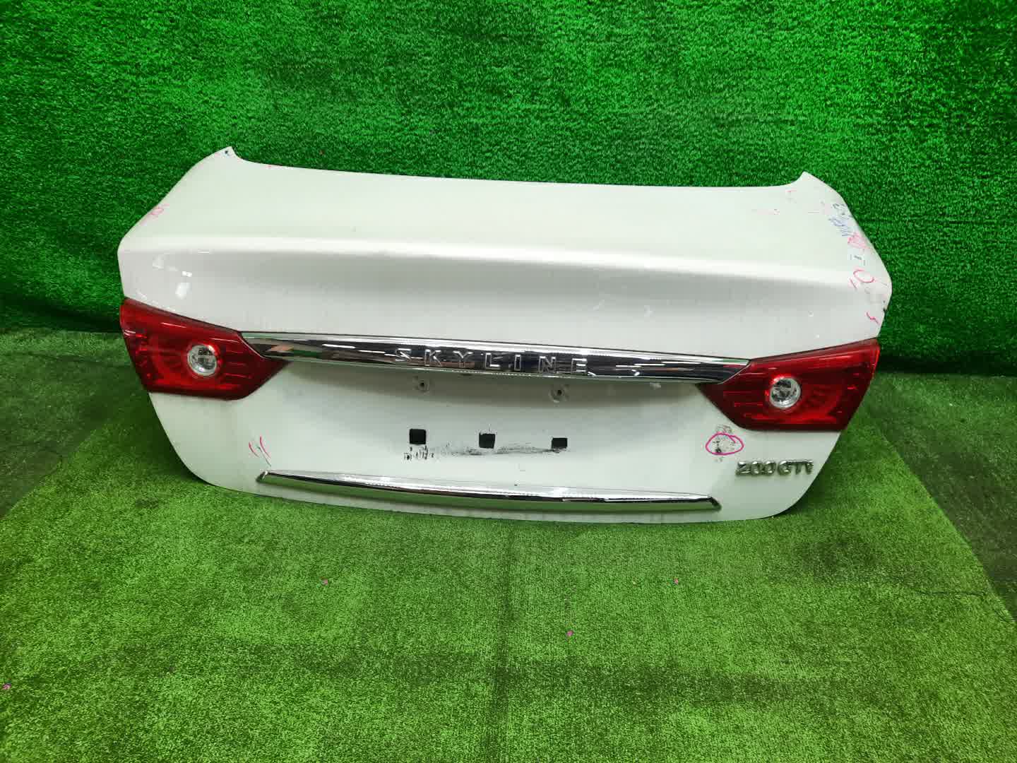 Крышка багажника NISSAN SKYLINE HV37 5806 1 ракурс