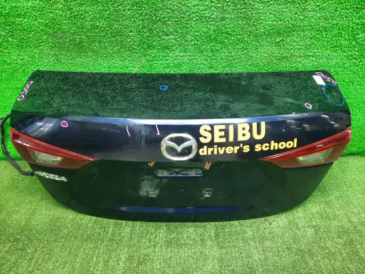 Крышка багажника MAZDA AXELA BM6FJ 0050 1 ракурс