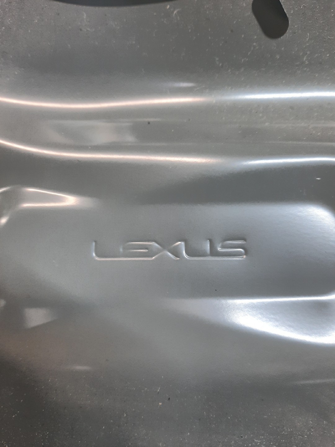 Крышка багажника LEXUS ES300H AXZH10 64401-33870 3 ракурс