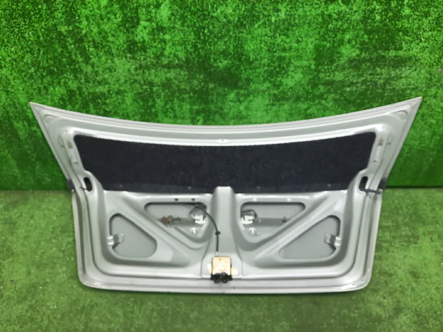 Крышка багажника TOYOTA COROLLA ZZE124, NZE121, NZE120, ZZE122, NZE124, CE121 0205 5 ракурс