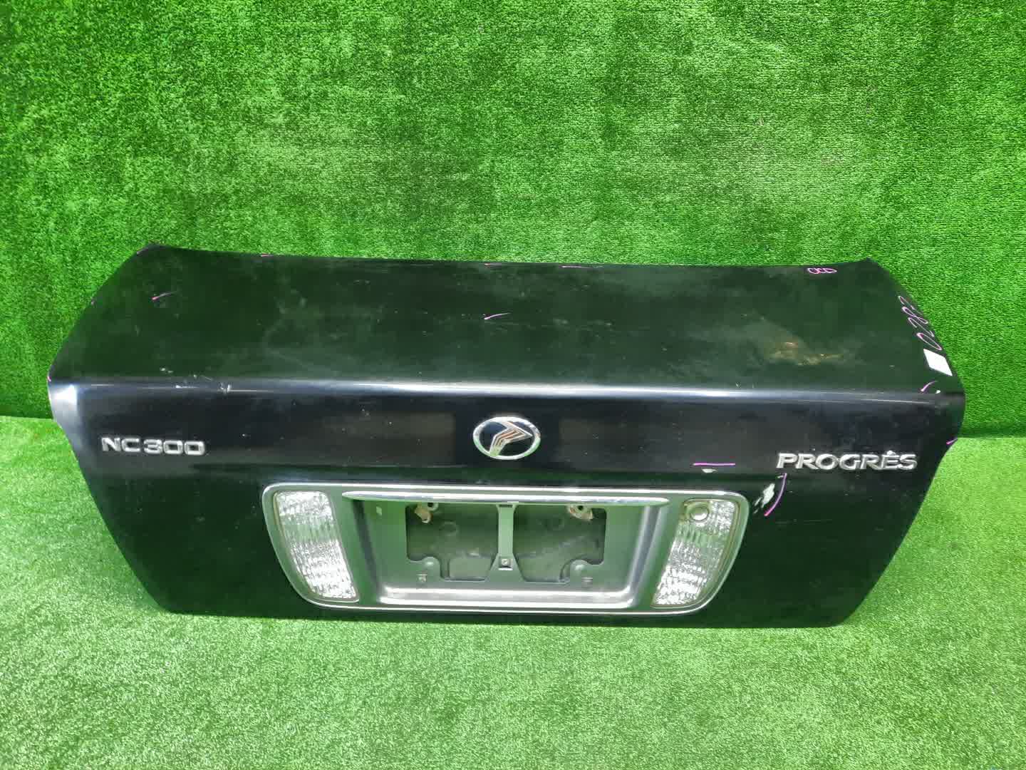 Крышка багажника TOYOTA PROGRES JCG10, JCG11, JCG15 0287 1 ракурс