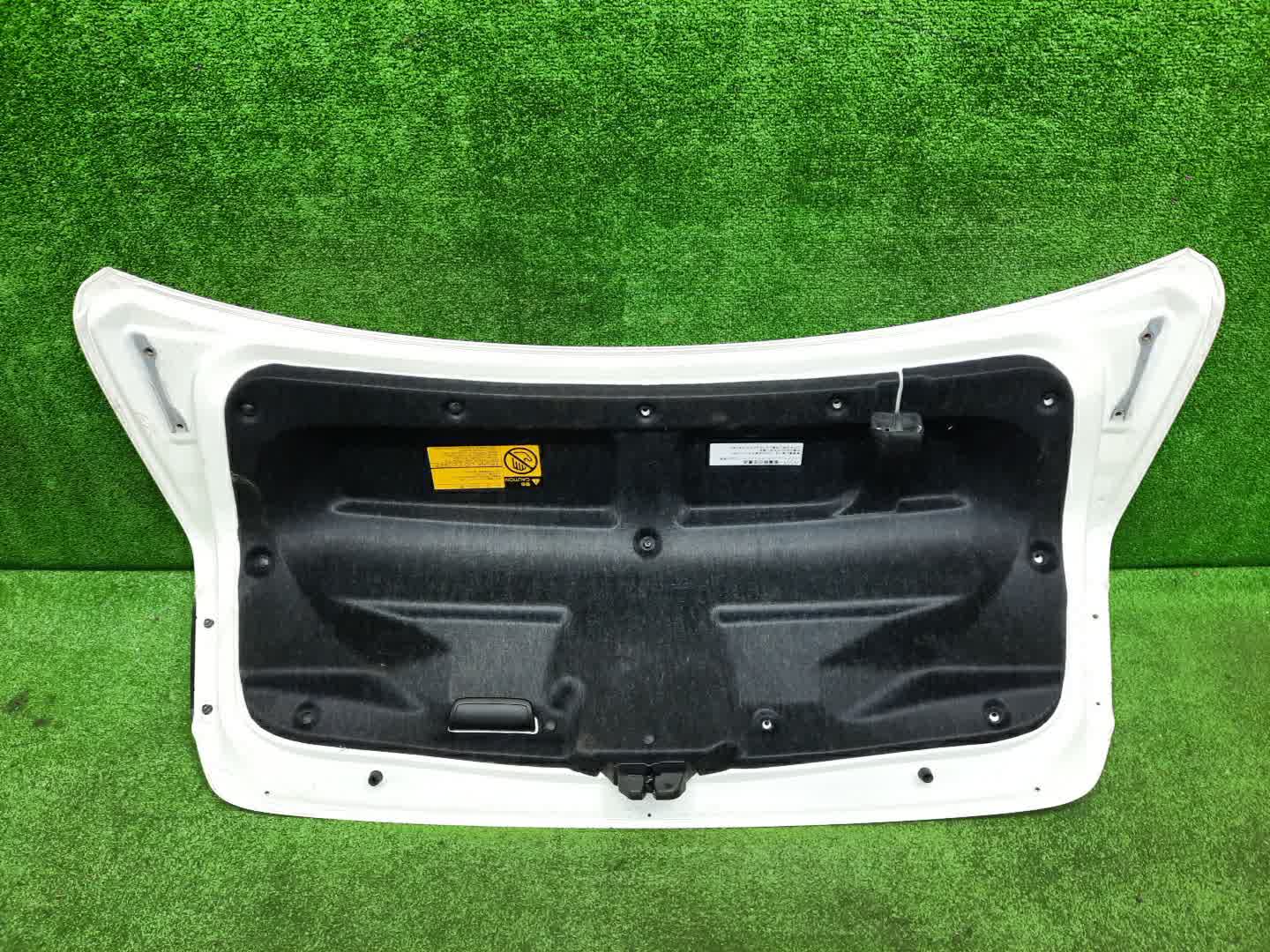 Крышка багажника TOYOTA CROWN AWS210 0326 5 ракурс
