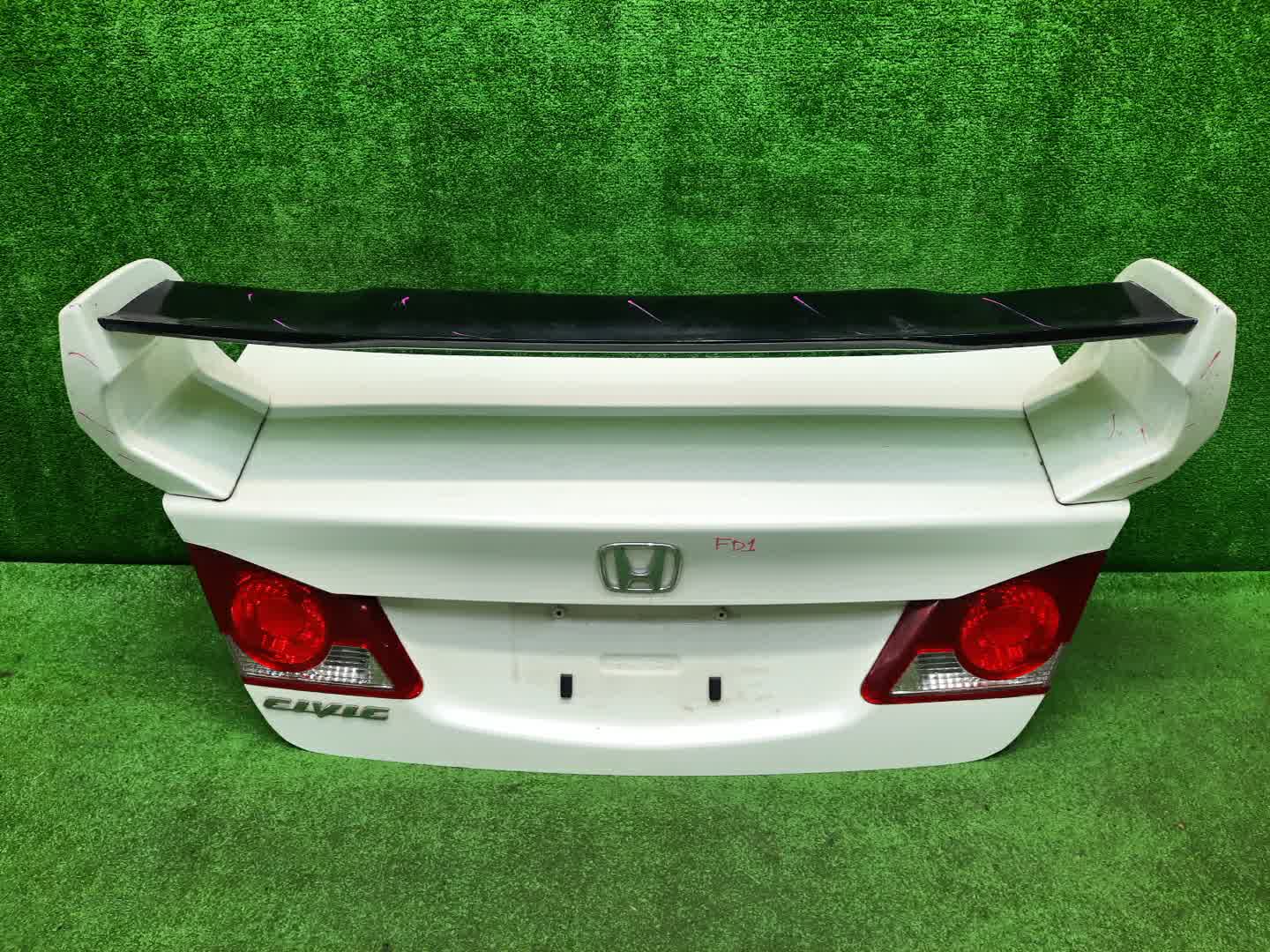 Крышка багажника HONDA CIVIC FD2, FD1, FD3 0330 1 ракурс