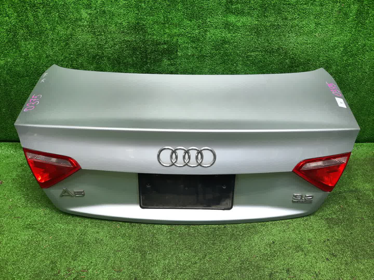Крышка багажника AUDI A5 8T3 0375 1 ракурс Крышка багажника AUDI A5 8T3 0375 1 ракурс