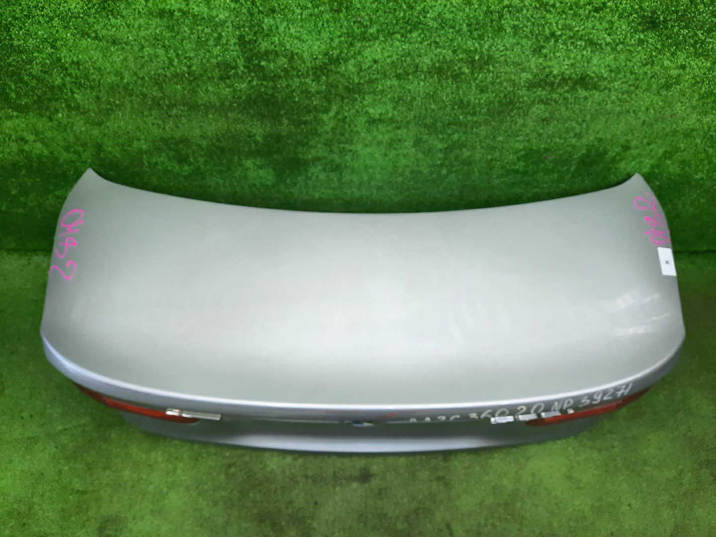 Крышка багажника BMW 320d, 335i, 318d, 330d, 335d, 316d, 3-Series, 328i, 320i, 316i F30 0482 2 ракурс