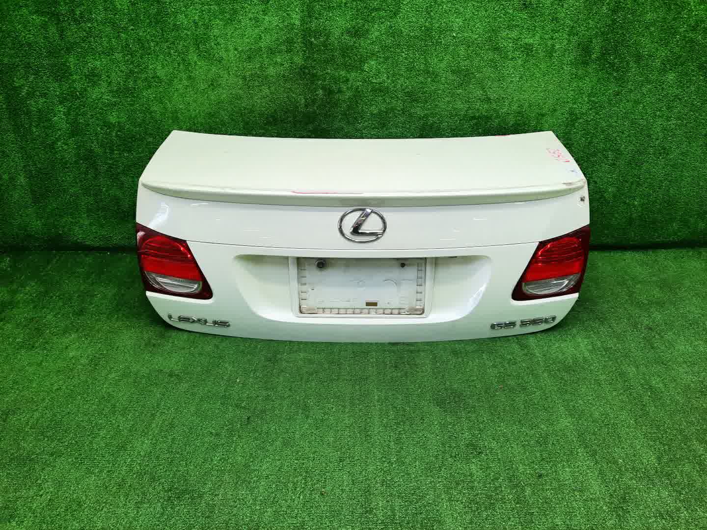 Крышка багажника LEXUS GS350, GS430, GS460, GS450H GRS191, GRS196, UZS190, URS190, GWS191 0582 1 ракурс Крышка багажника LEXUS GS350, GS430, GS460, GS450H GRS191, GRS196, UZS190, URS190, GWS191 0582 1 ракурс