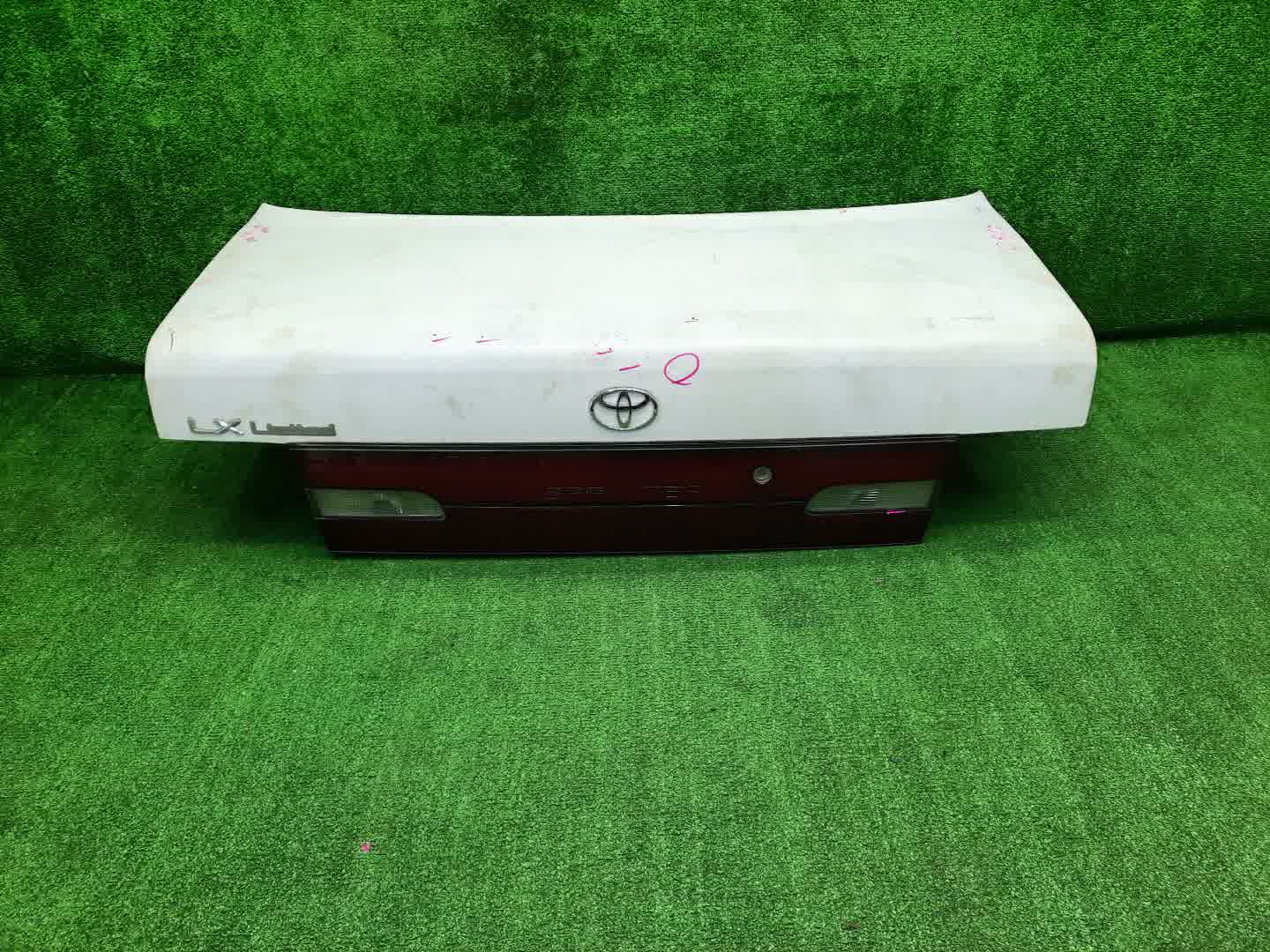 Крышка багажника TOYOTA SPRINTER AE100, AE101, AE109, EE101, AE104, CE107, CE100, CE109, EE108 0587 1 ракурс