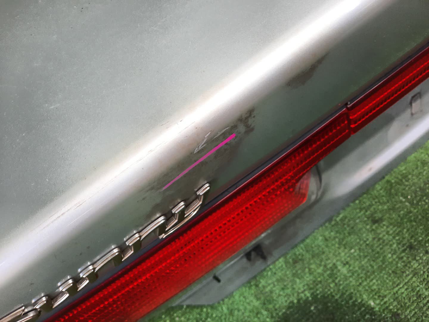 Крышка багажника NISSAN SUNNY B15, FB15, FNB15, QB15, SB15 0598 3 ракурс