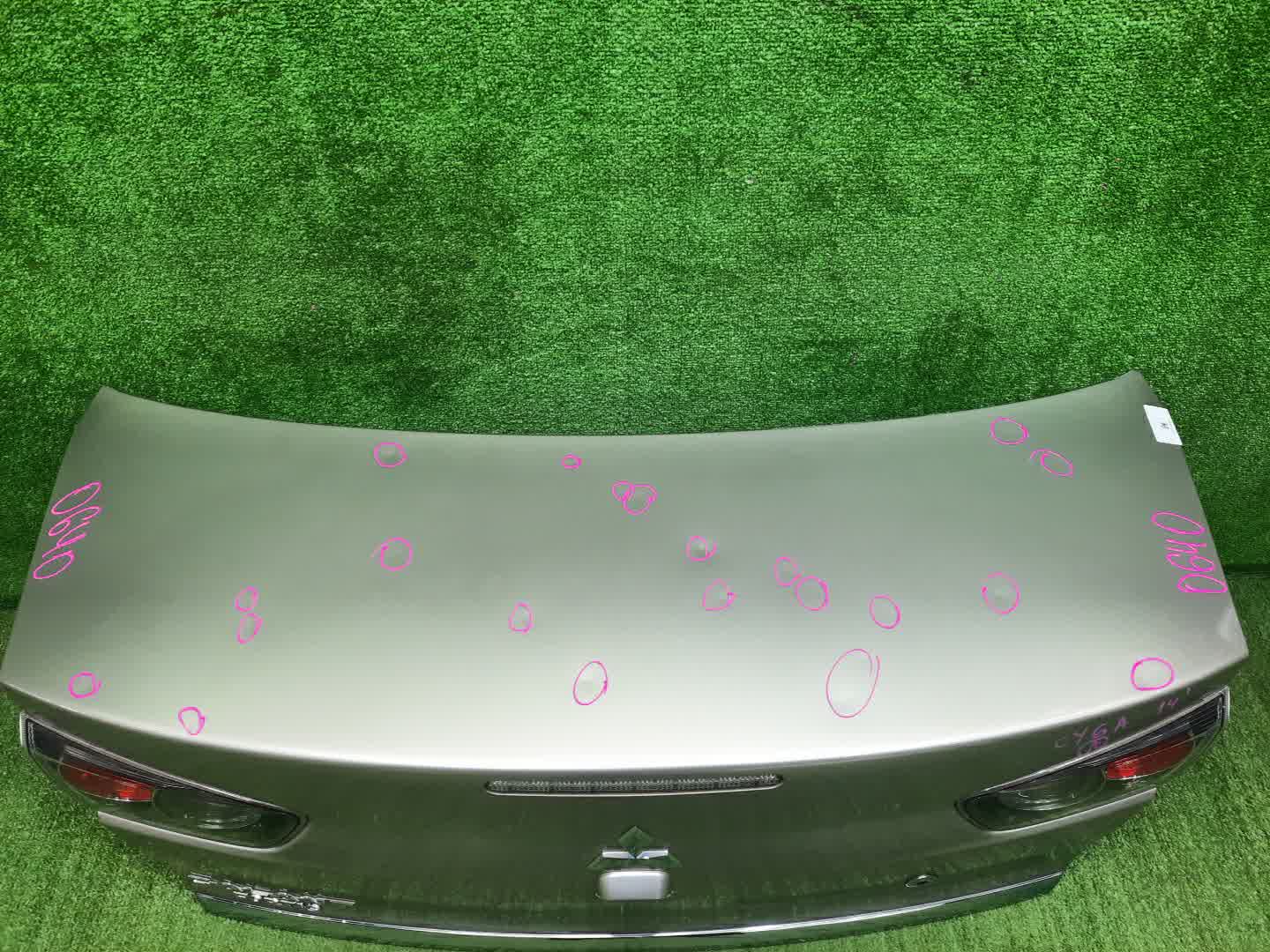 Крышка багажника MITSUBISHI LANCER, GALANT FORTIS CY4A, CY2A, CY3A, CY6A 0640 2 ракурс Крышка багажника MITSUBISHI LANCER, GALANT FORTIS CY4A, CY2A, CY3A, CY6A 0640 2 ракурс