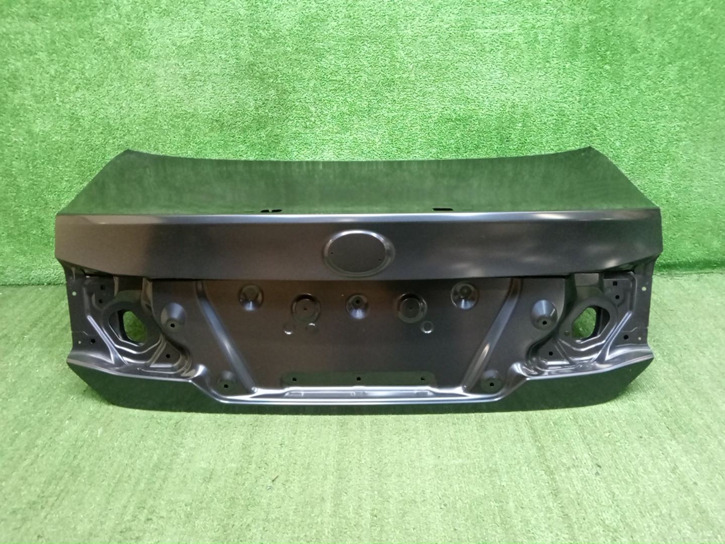 Крышка багажника TOYOTA CROWN ARS220 64401-30D60 1 ракурс Крышка багажника TOYOTA CROWN ARS220 64401-30D60 1 ракурс