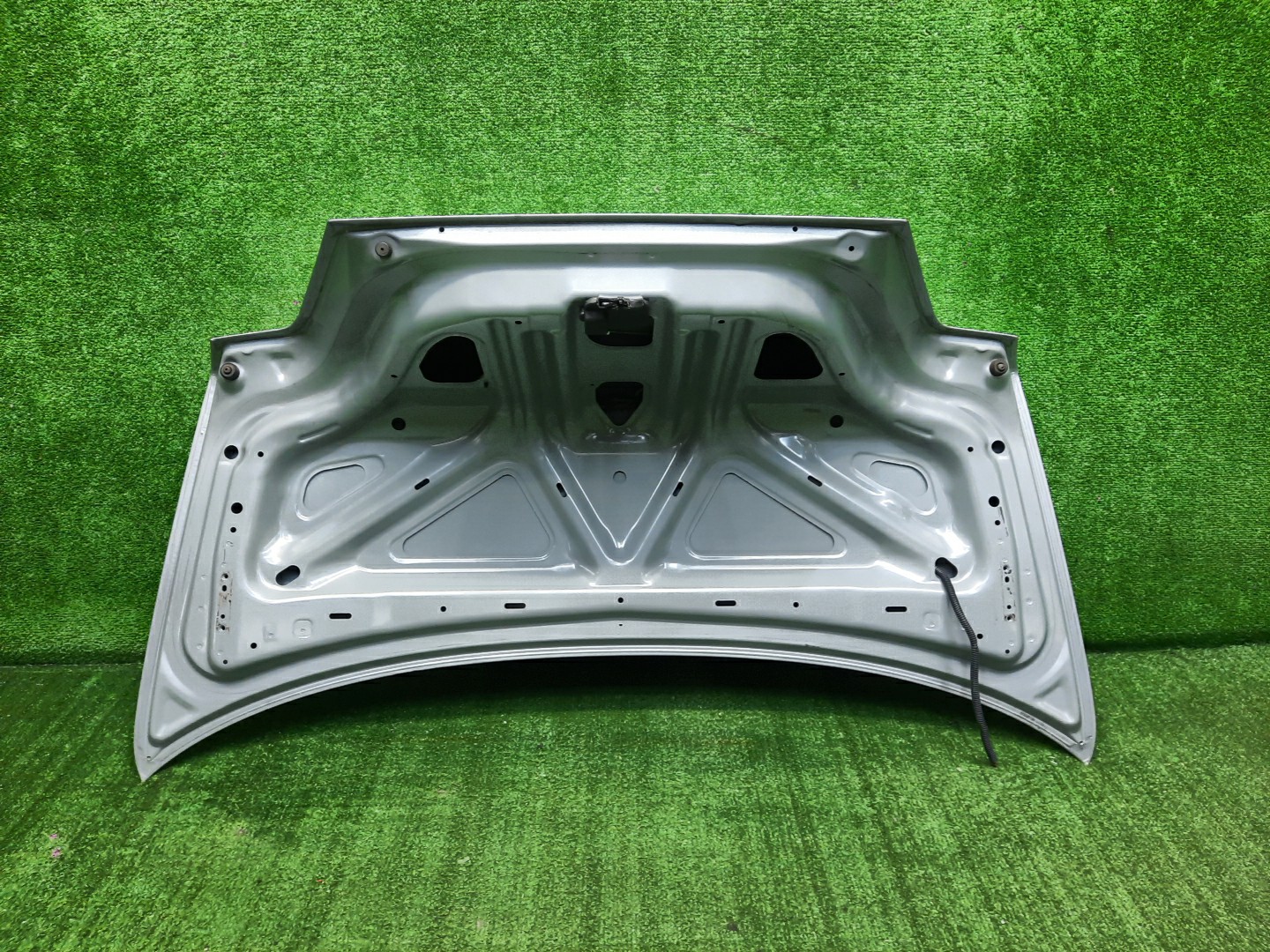 Крышка багажника NISSAN BLUEBIRD SU14, QU14, ENU14, HU14, HNU14, EU14 0716 2 ракурс