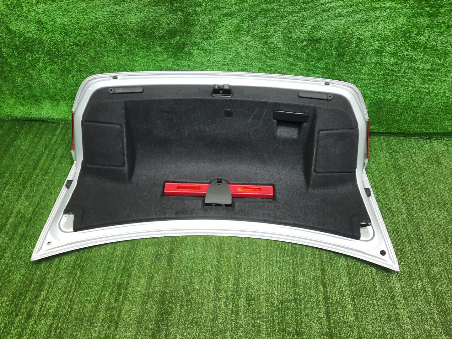 Крышка багажника AUDI A4 8K2, B8 0799 4 ракурс