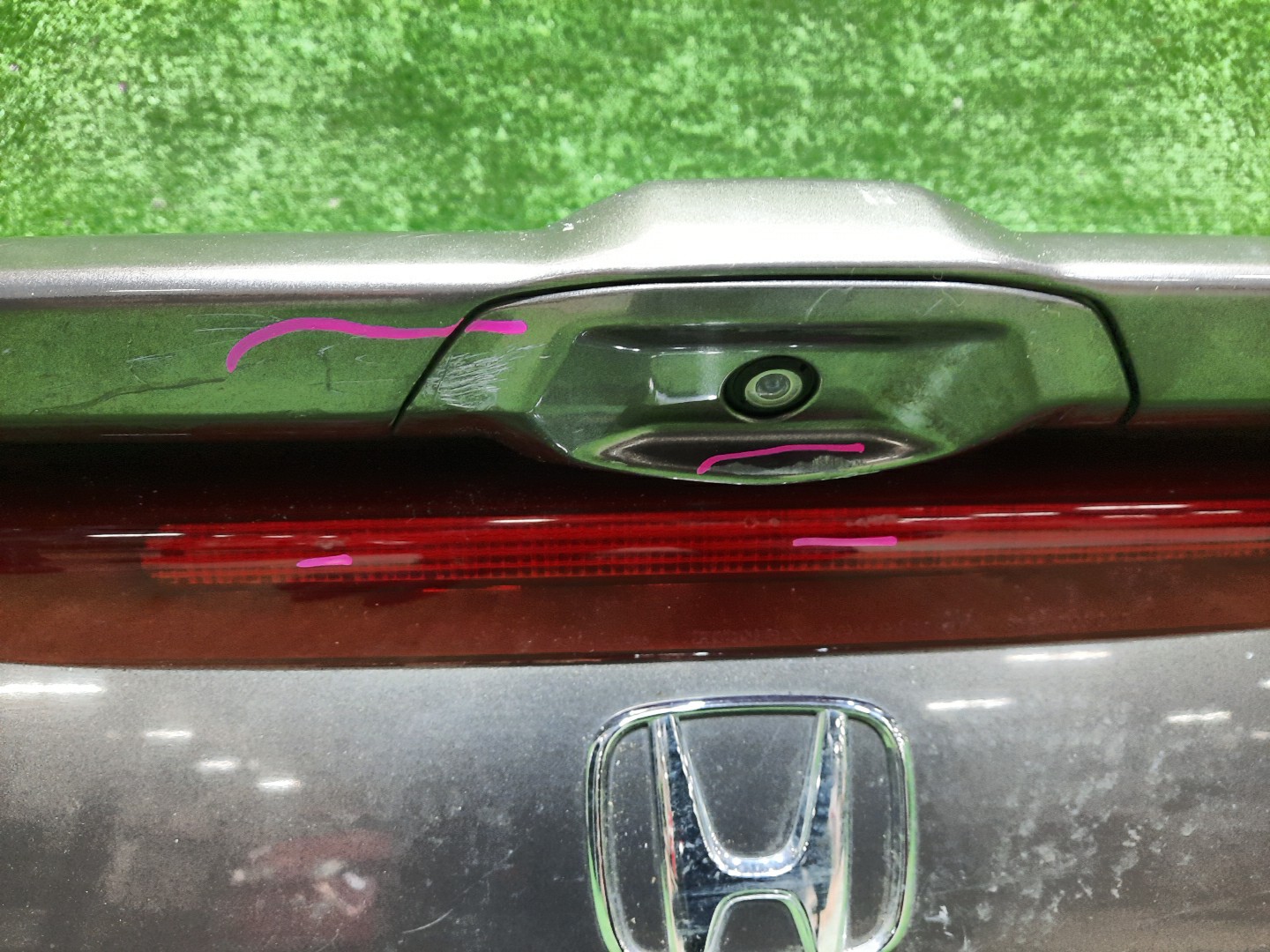 Крышка багажника HONDA INSPIRE UC1 0837 2 ракурс