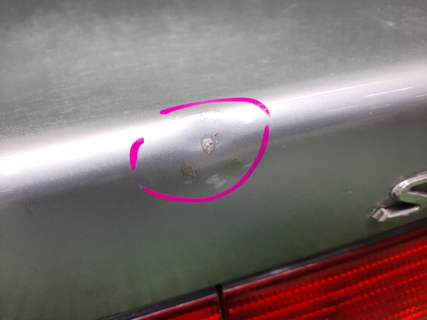 Крышка багажника NISSAN SUNNY B15, FB15, FNB15, QB15, SB15 0849 2 ракурс