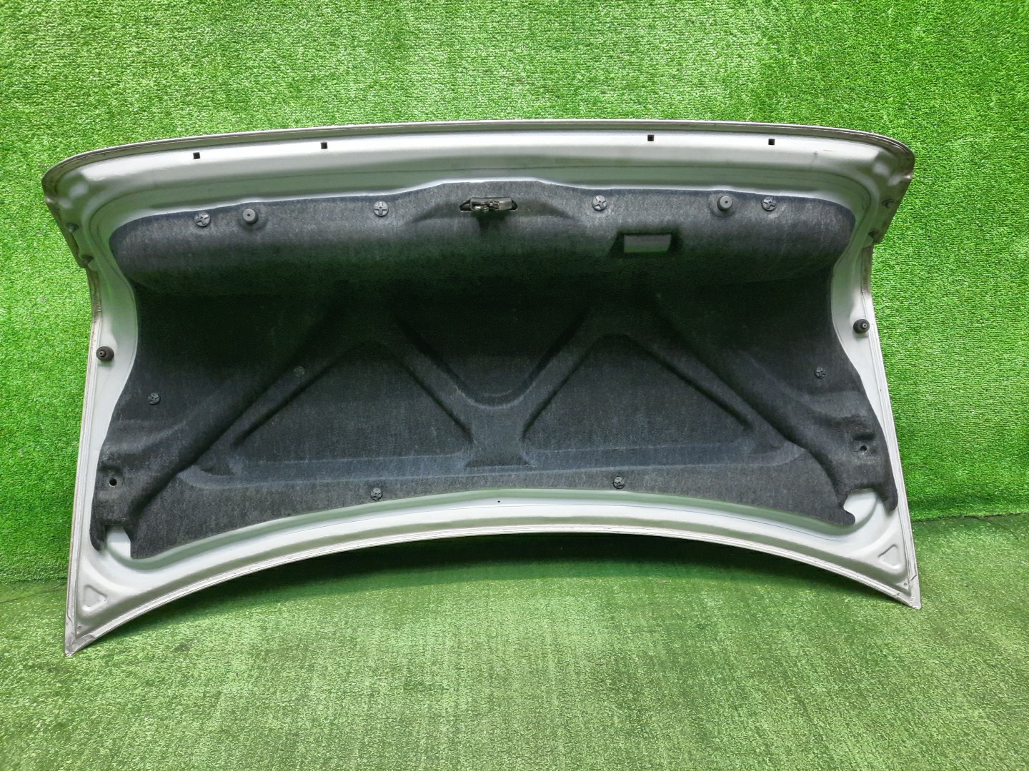 Крышка багажника NISSAN CEFIRO A33 0856 3 ракурс