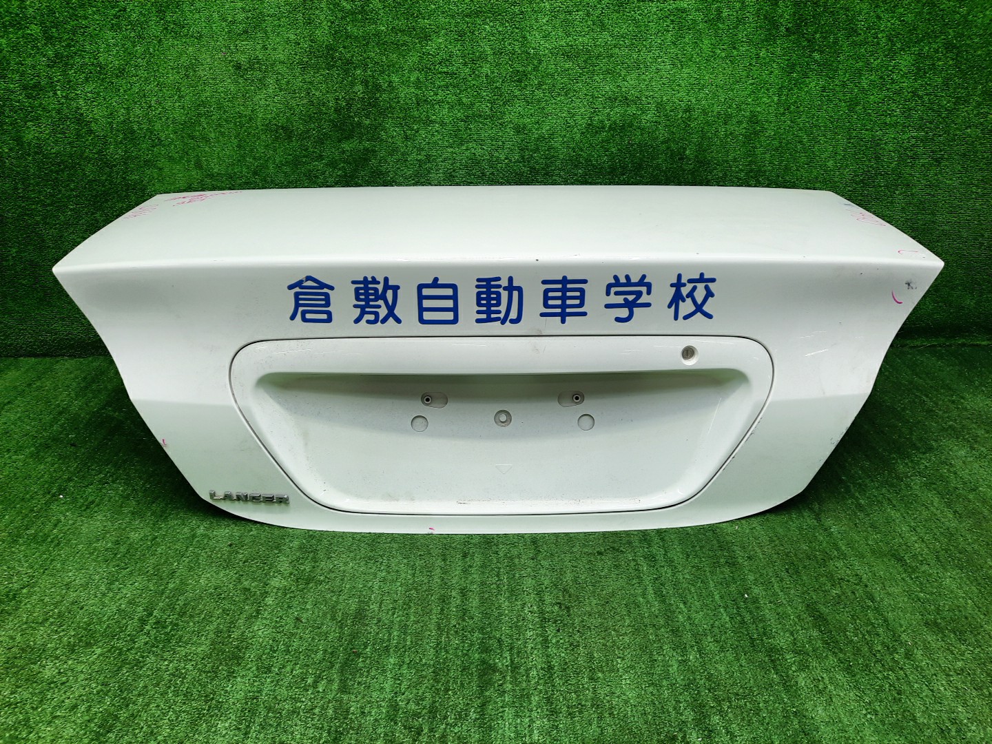 Крышка багажника MITSUBISHI LANCER CS2A 0866 1 ракурс