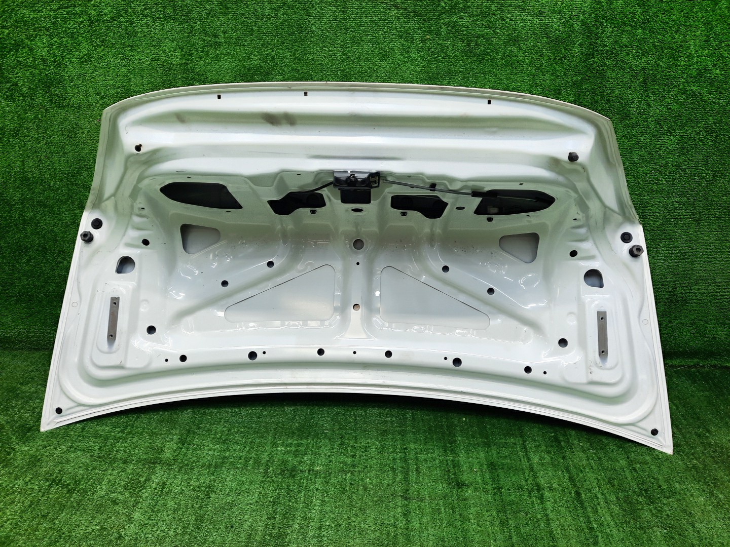 Крышка багажника MITSUBISHI LANCER CS2A 0872 5 ракурс