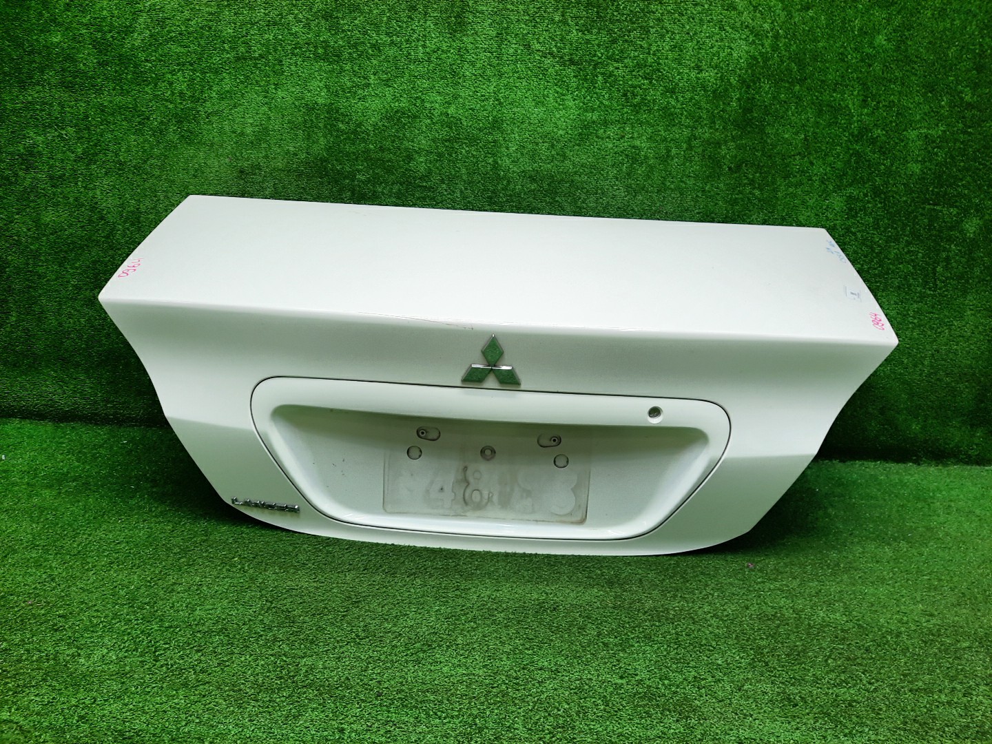 Крышка багажника MITSUBISHI LANCER CEDIA CS5A 0964 1 ракурс