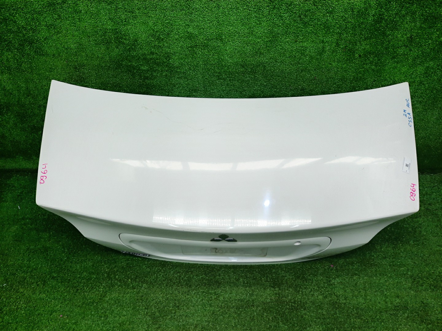 Крышка багажника MITSUBISHI LANCER CEDIA CS5A 0964 2 ракурс