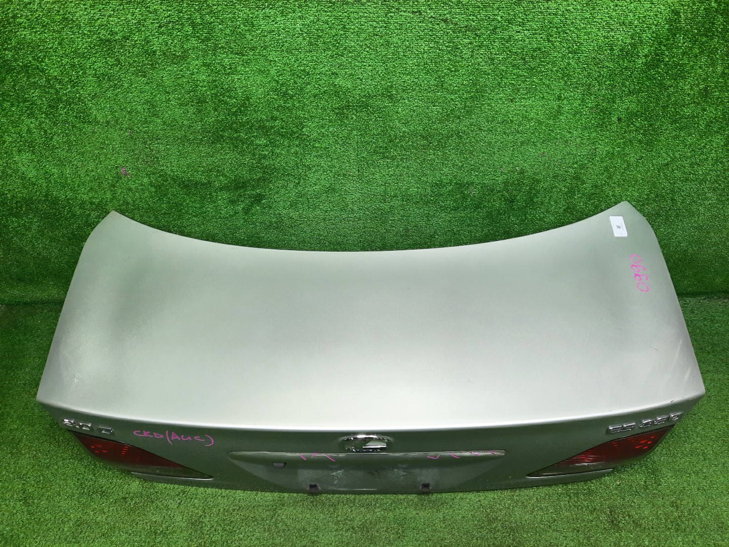 Крышка багажника LEXUS ES300 MCV30 0990 2 ракурс