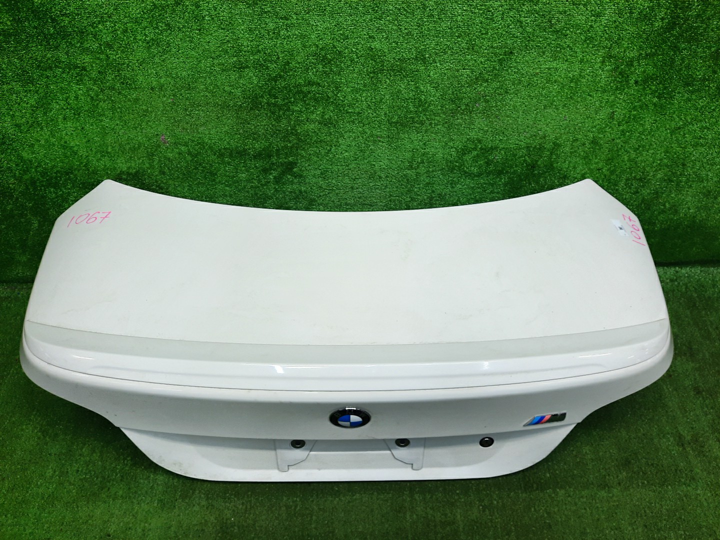 Крышка багажника BMW 5-Series E60 1067 2 ракурс