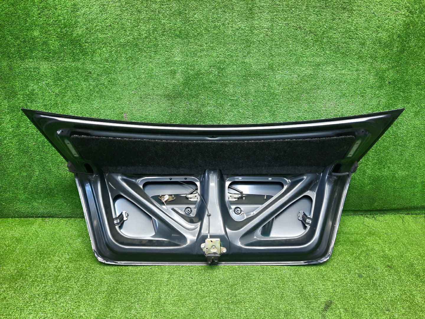 Крышка багажника TOYOTA COROLLA ZZE124, NZE121, NZE120, ZZE122, NZE124, CE121 1106 3 ракурс