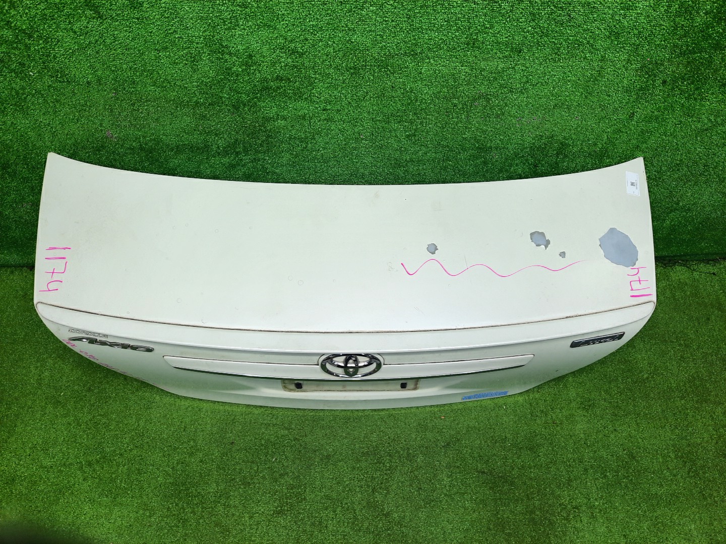 Крышка багажника TOYOTA COROLLA AXIO NZE141, NZE144, ZRE142, ZRE144 1174 2 ракурс Крышка багажника TOYOTA COROLLA AXIO NZE141, NZE144, ZRE142, ZRE144 1174 2 ракурс