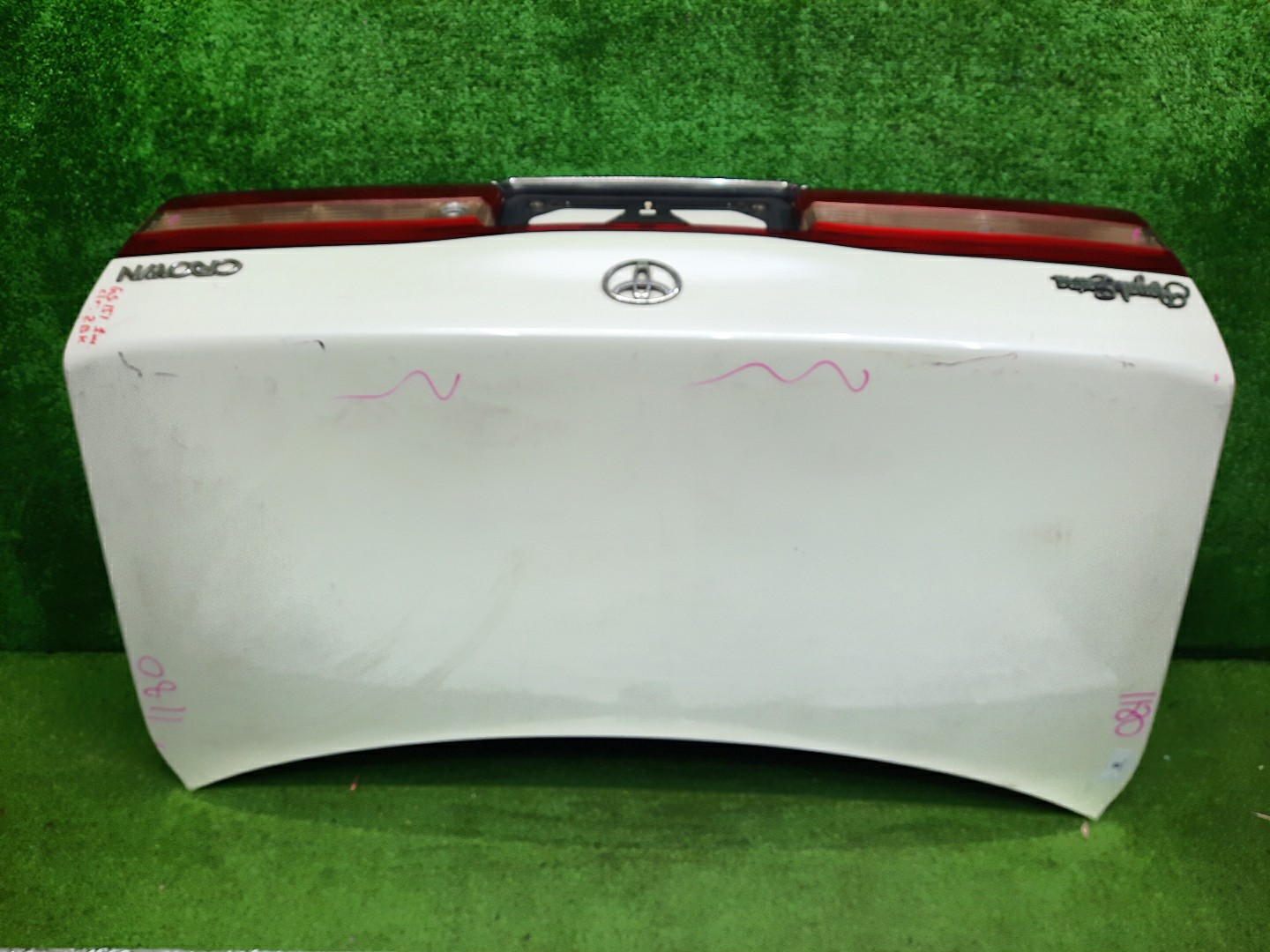 Крышка багажника TOYOTA CROWN JZS151, JZS155, GS151, LS151, JZS157, JZS153 1180 1 ракурс