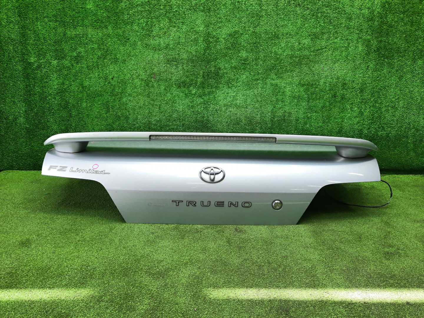 Крышка багажника TOYOTA COROLLA LEVIN, SPRINTER TRUENO AE111, AE110 1196 1 ракурс