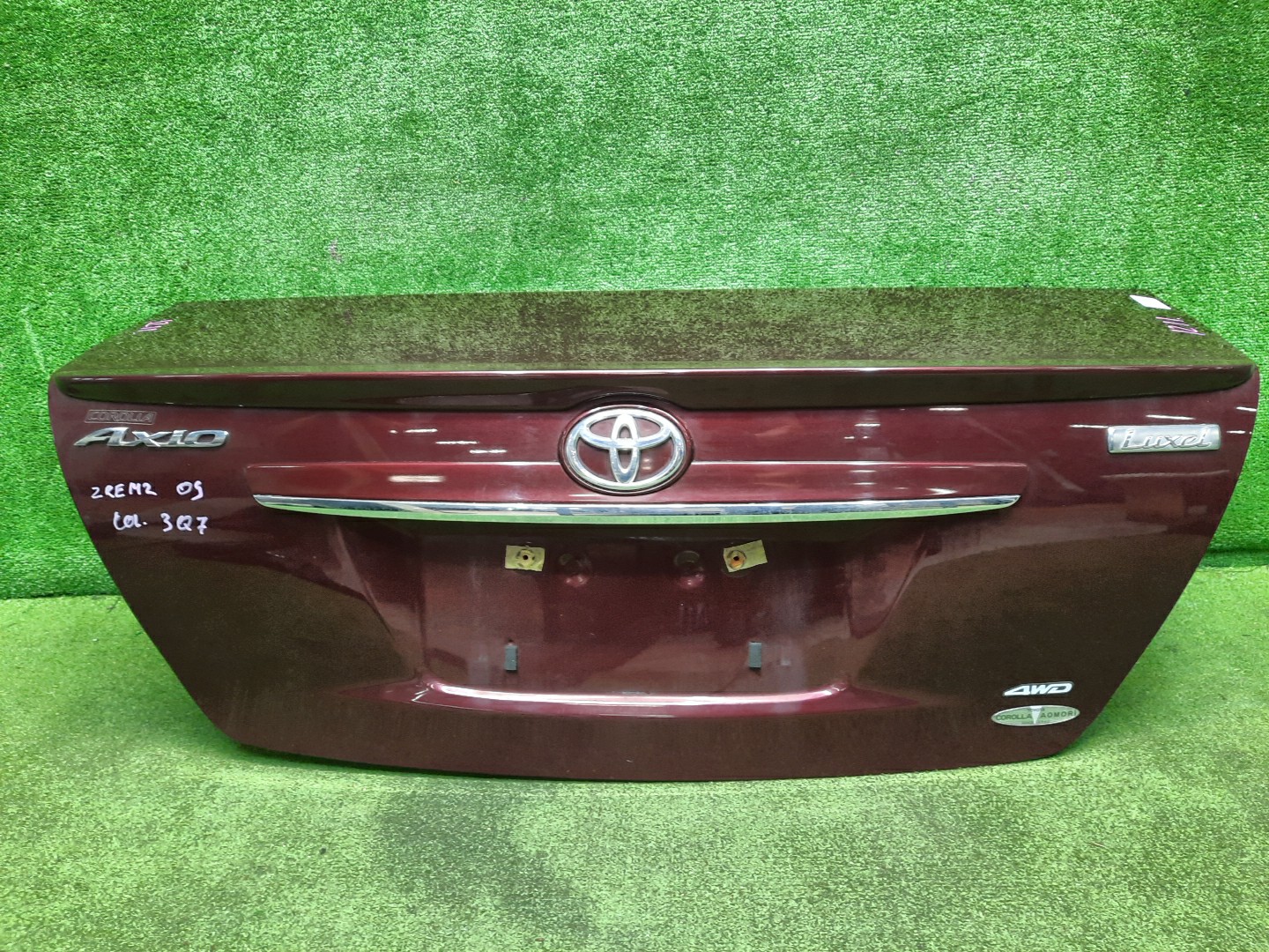 Крышка багажника TOYOTA COROLLA AXIO NZE141, NZE144, ZRE142, ZRE144 1211 1 ракурс Крышка багажника TOYOTA COROLLA AXIO NZE141, NZE144, ZRE142, ZRE144 1211 1 ракурс