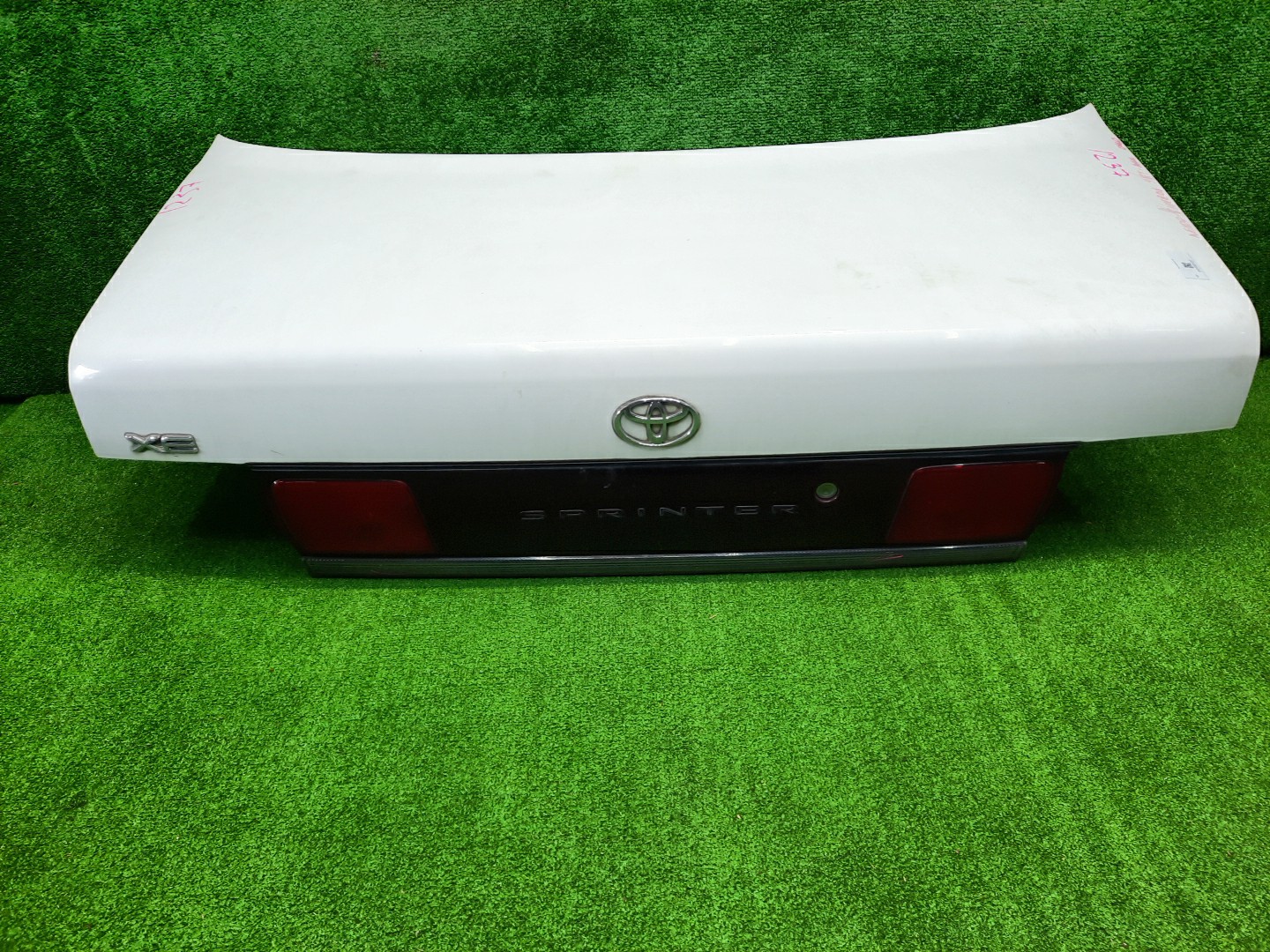 Крышка багажника TOYOTA SPRINTER AE100, AE101, AE109, EE101, AE104, CE107, CE100, CE109, EE108 1237 1 ракурс