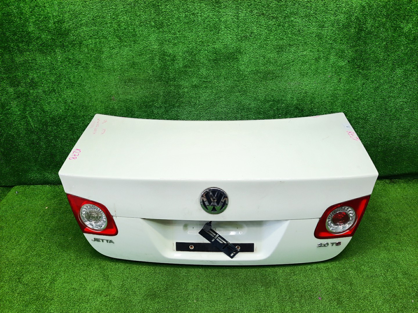 Крышка багажника VOLKSWAGEN JETTA 1K2 1278 1 ракурс