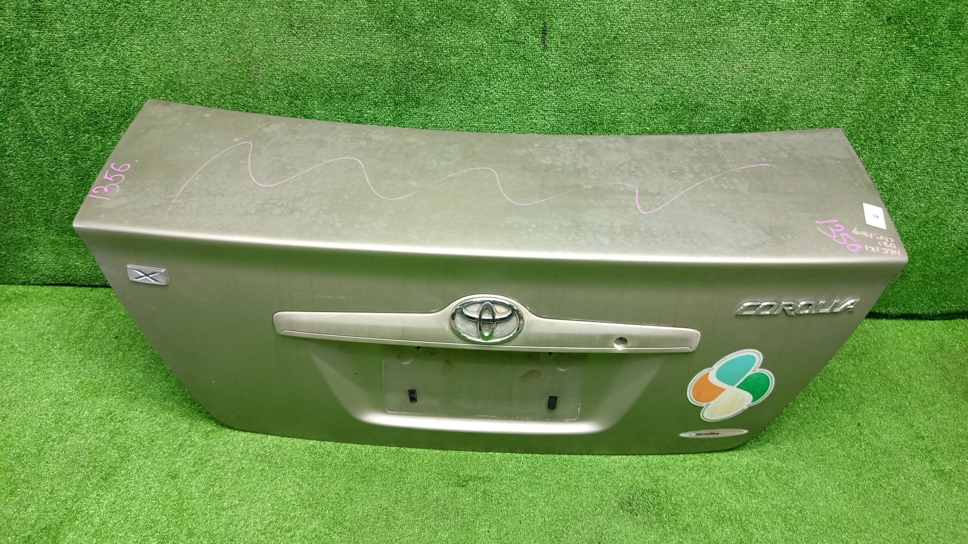 Крышка багажника TOYOTA COROLLA ZZE124, NZE121, NZE120, ZZE122, NZE124, CE121 1356 1 ракурс