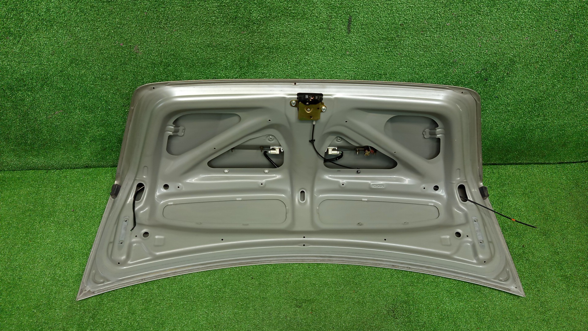 Крышка багажника TOYOTA COROLLA ZZE124, NZE121, NZE120, ZZE122, NZE124, CE121 1356 4 ракурс