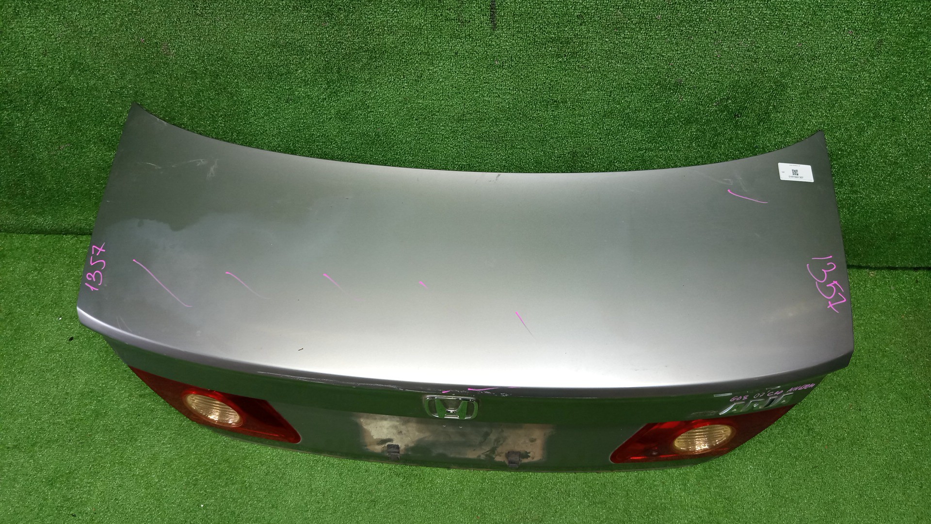 Крышка багажника HONDA FIT ARIA GD6, GD9, GD8, GD7 1357 2 ракурс