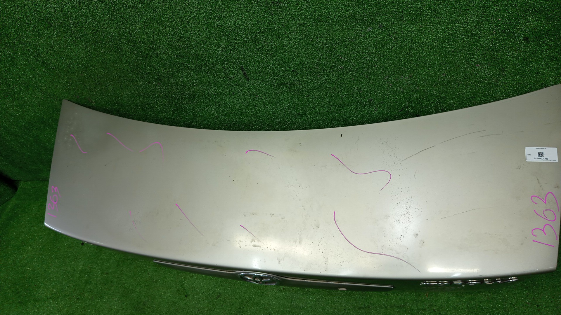 Крышка багажника TOYOTA COROLLA ZZE124, NZE121, NZE120, ZZE122, NZE124, CE121 1363 2 ракурс