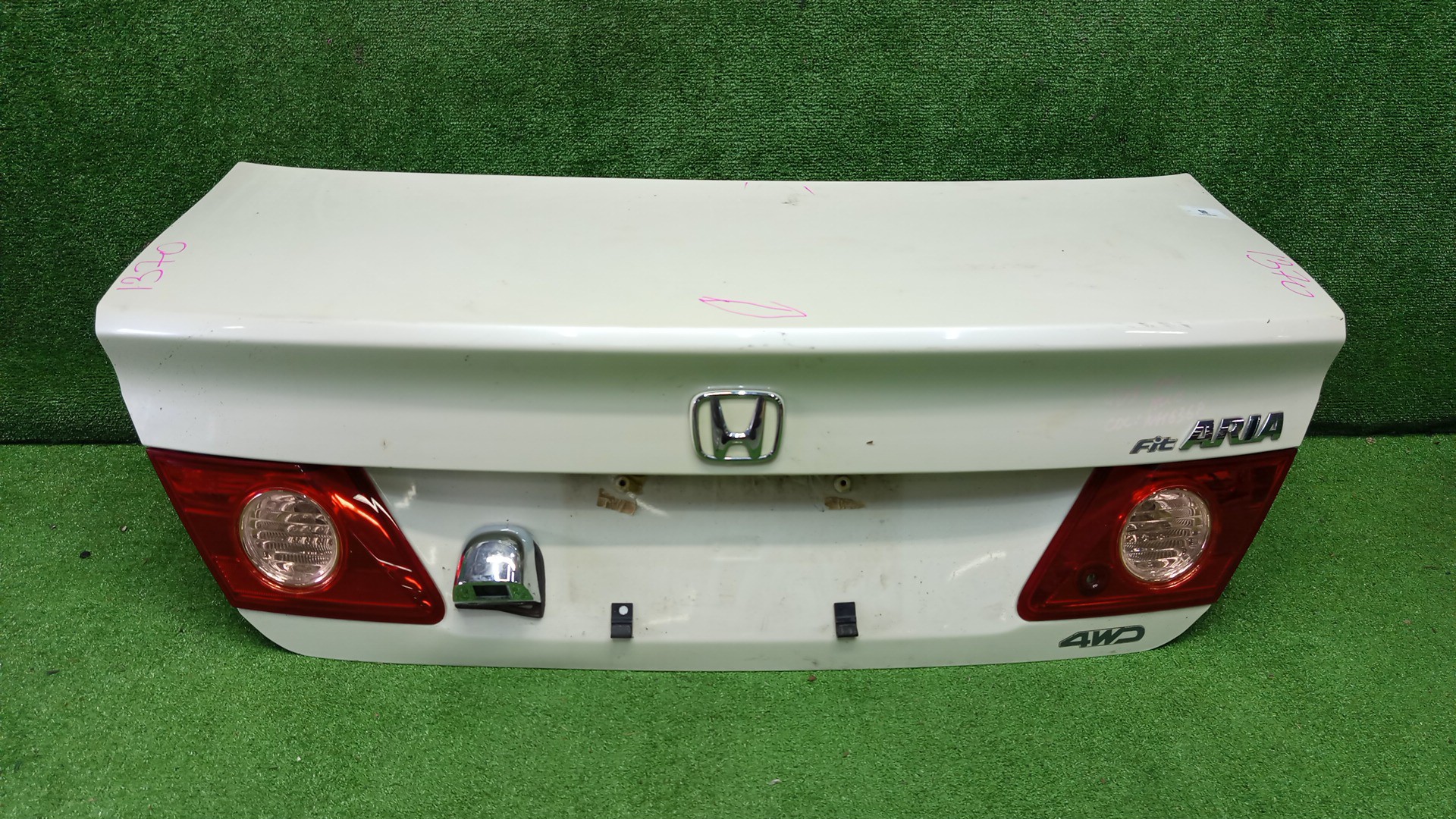 Крышка багажника HONDA FIT ARIA GD6, GD9, GD8, GD7 1370 1 ракурс