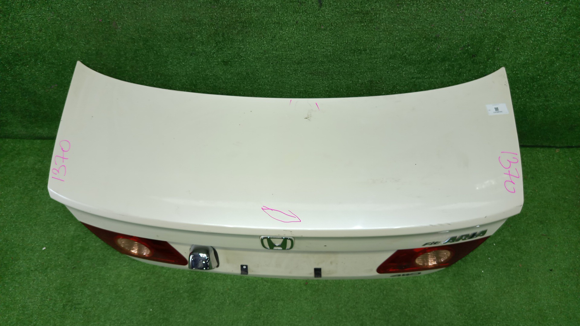 Крышка багажника HONDA FIT ARIA GD6, GD9, GD8, GD7 1370 2 ракурс