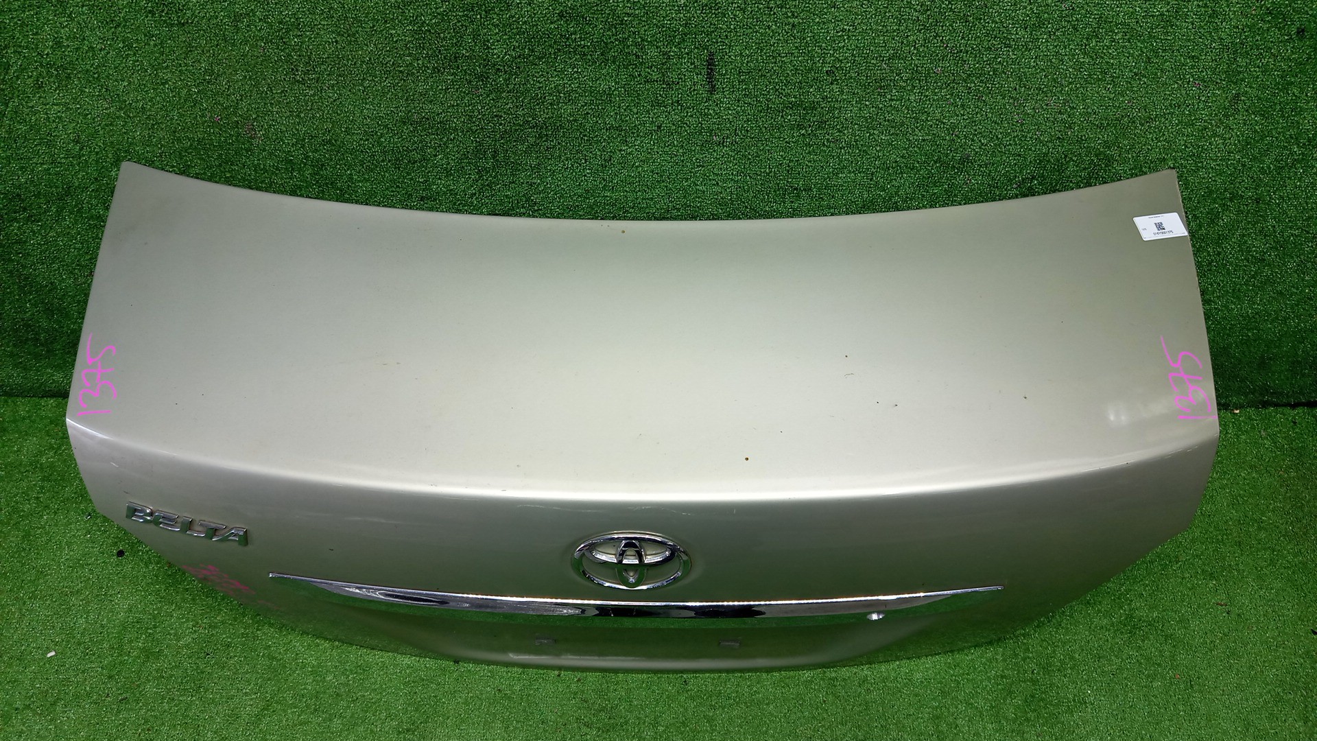 Крышка багажника TOYOTA BELTA NCP96, KSP90, KSP92, SCP92 1375 2 ракурс