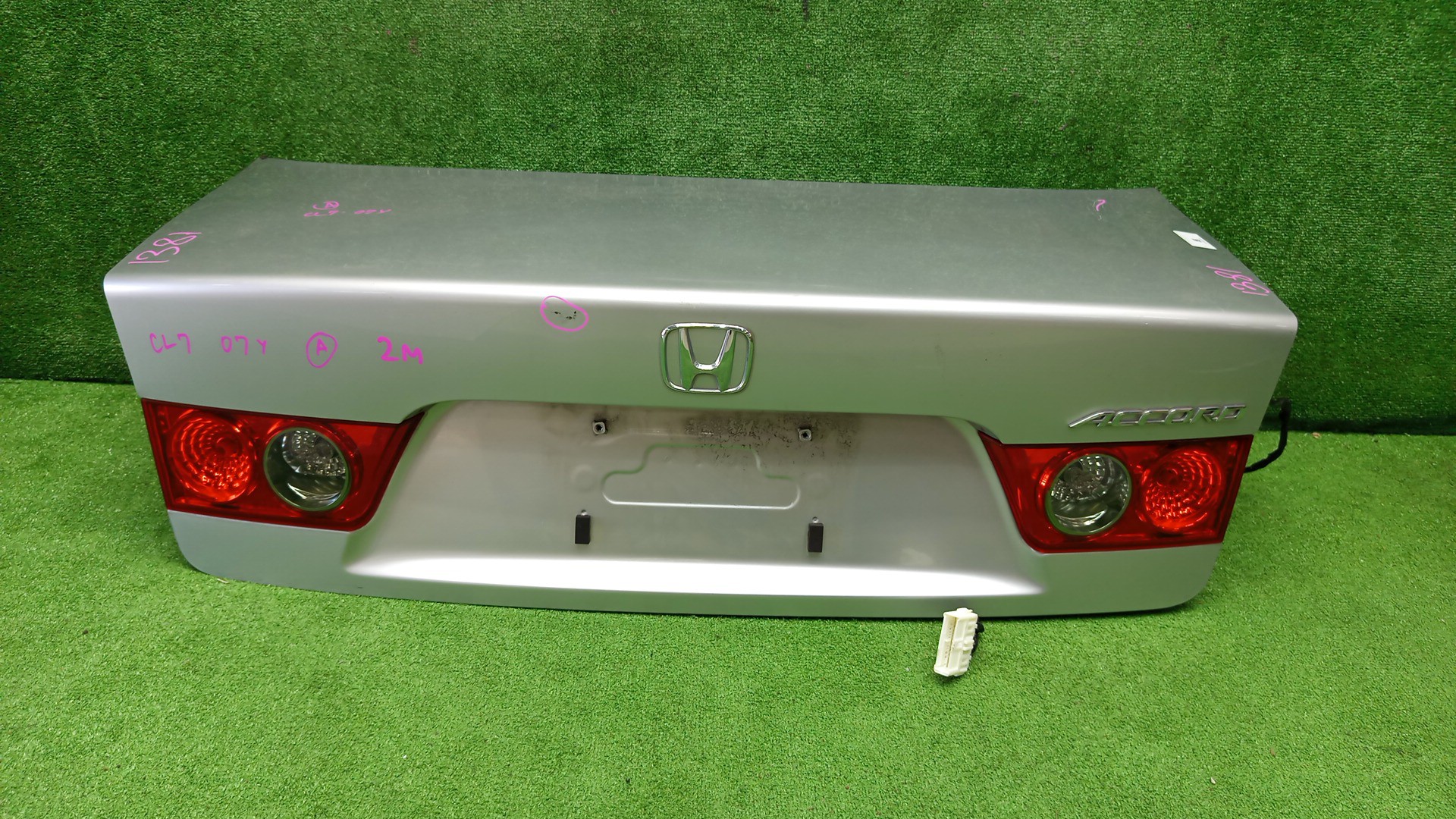 Крышка багажника HONDA ACCORD CL7, CL8, CL9 1381 1 ракурс
