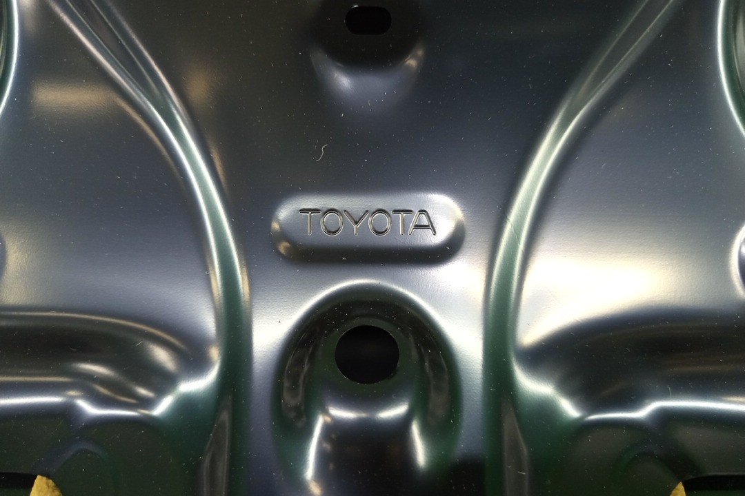 Крышка багажника TOYOTA COROLLA ZWE211 64401-12F30 4 ракурс