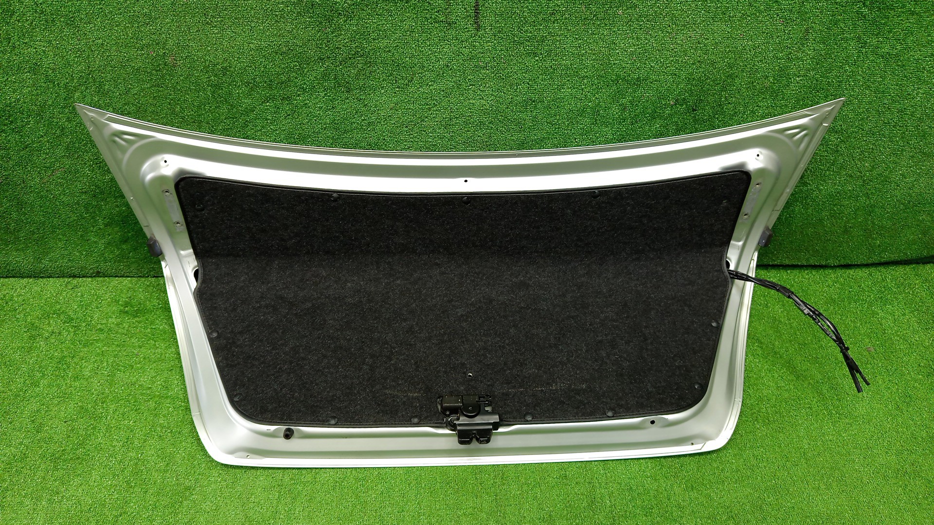 Крышка багажника TOYOTA ALLION ZZT240, NZT240, AZT240, ZZT245 1430 3 ракурс