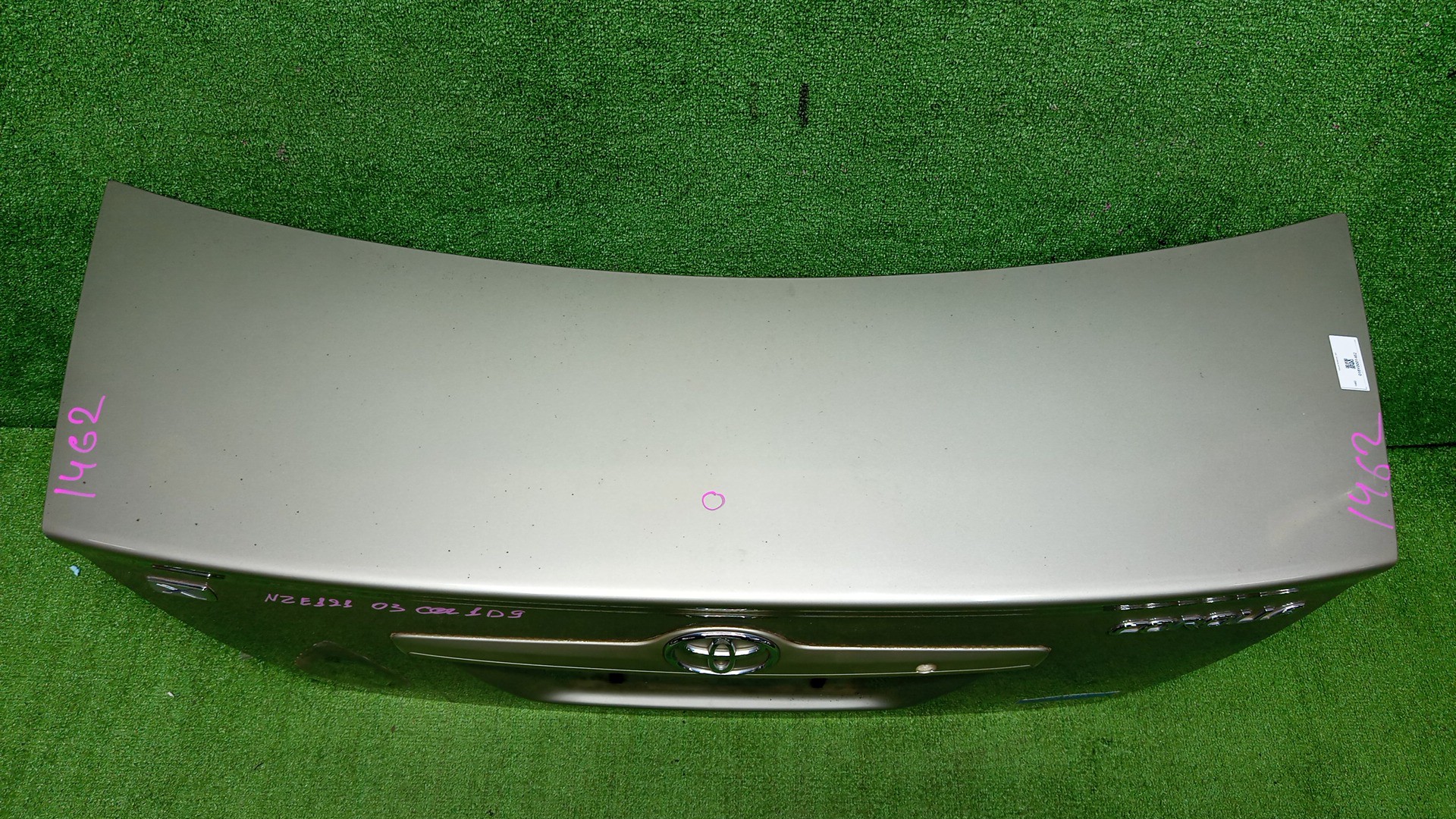 Крышка багажника TOYOTA COROLLA ZZE124, NZE121, NZE120, ZZE122, NZE124, CE121 1462 2 ракурс