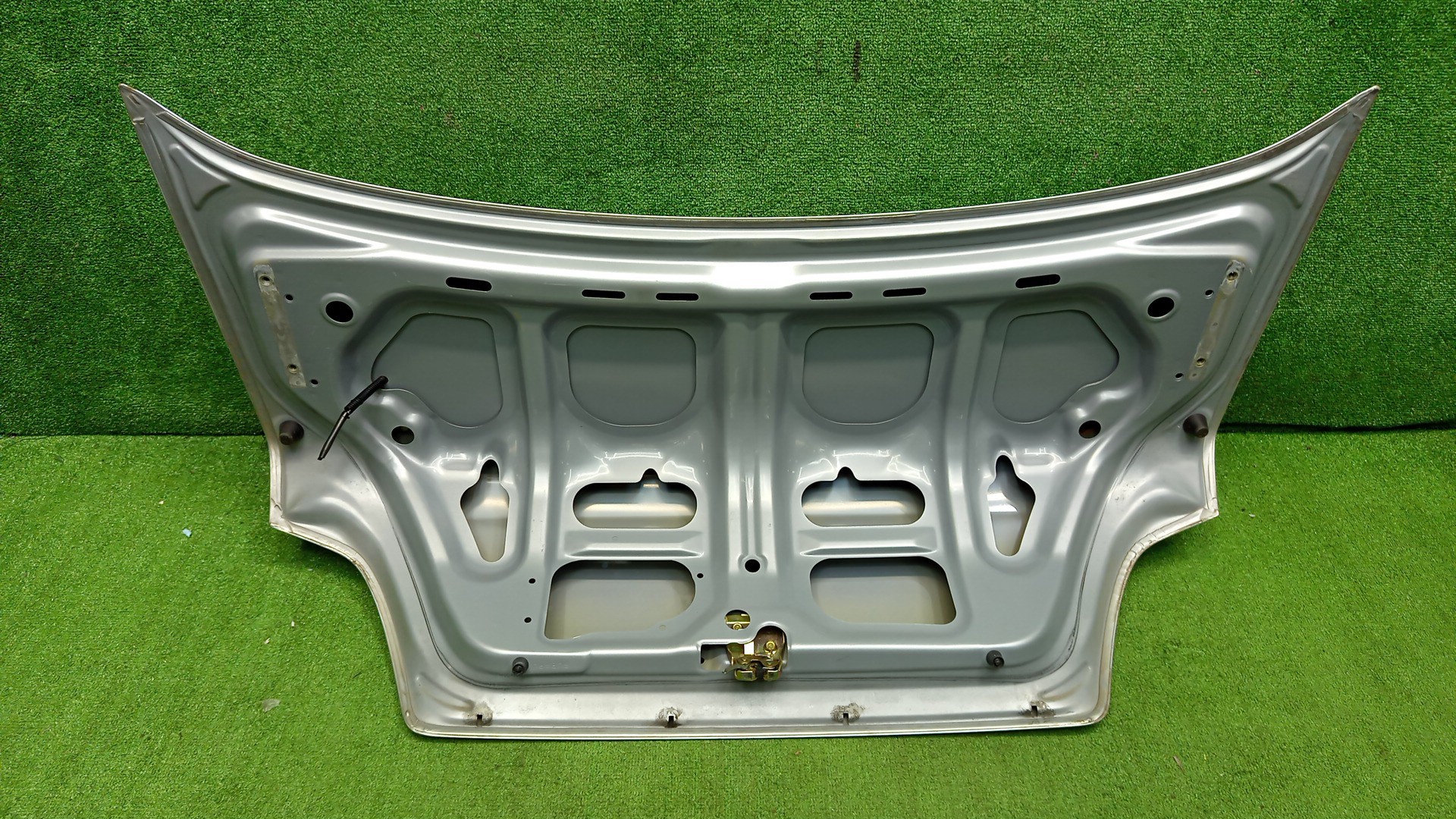 Крышка багажника SUBARU IMPREZA WRX GDA 1464 4 ракурс