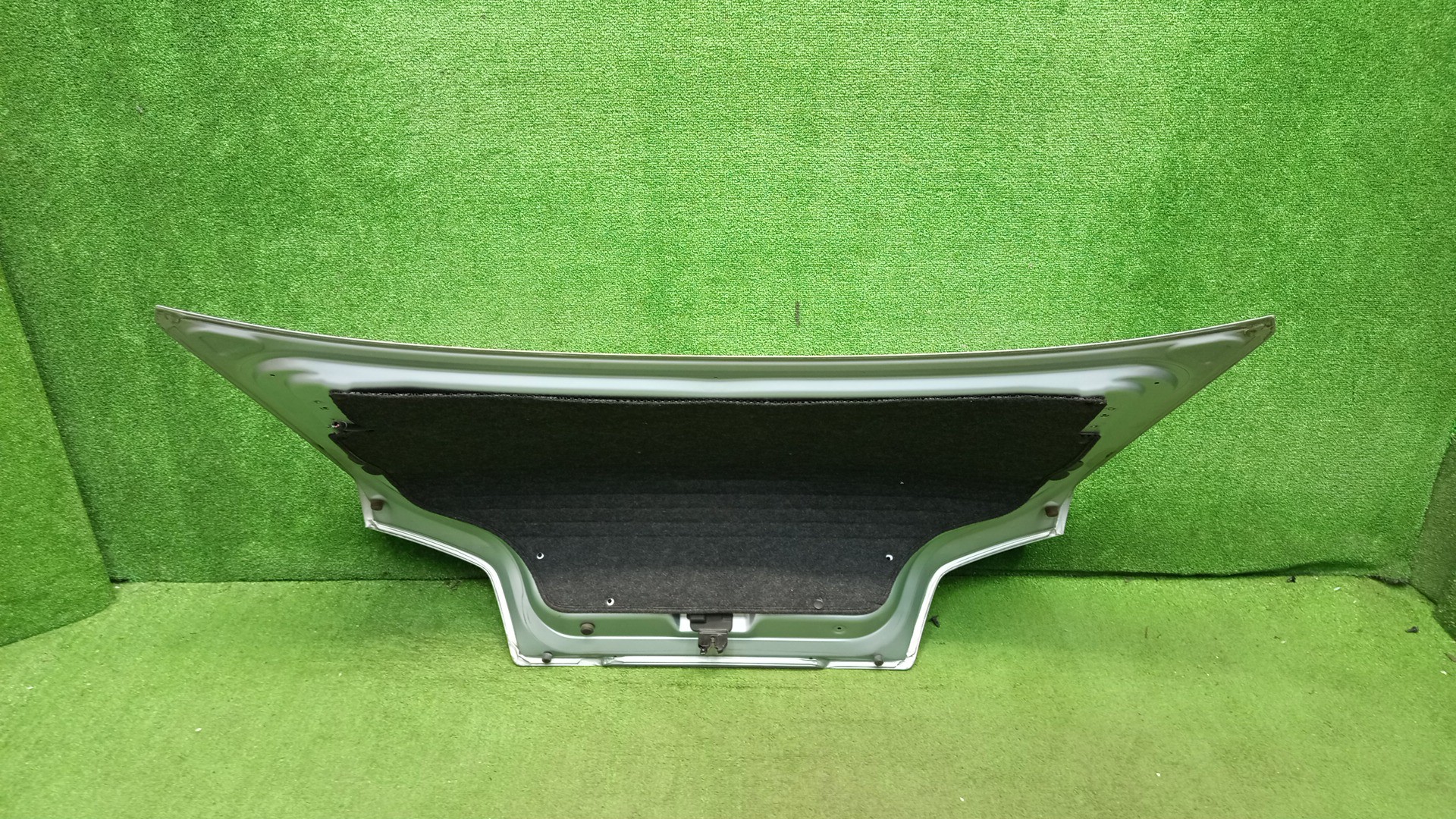 Крышка багажника NISSAN LAUREL HC35, GNC35, GC35 1547 3 ракурс