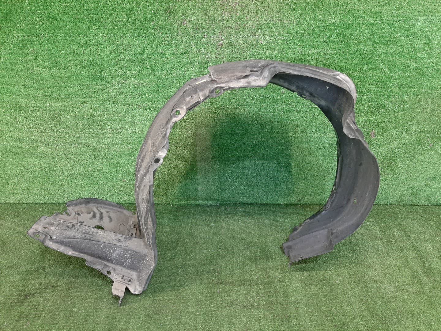 Защита под крыло правая передняя TOYOTA ALPHARD ANH25W, GGH25W, GGH20W, ANH20W 53845-58040 1 ракурс