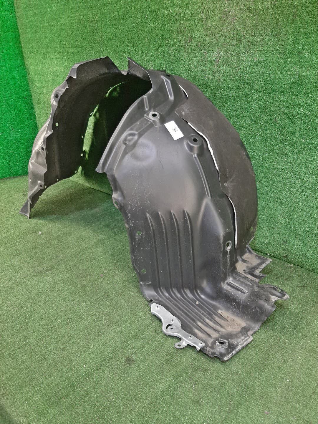 Защита под крыло правая передняя MAZDA CX-60 KH3P 6348 1 ракурс