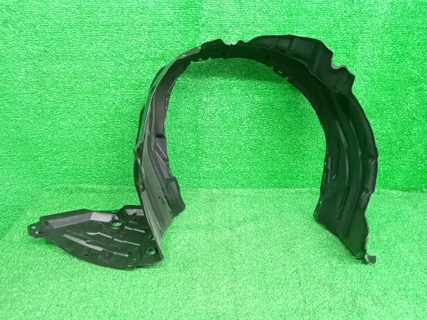 Защита под крыло правая передняя TOYOTA PRIUS ZVW50 53875-47070 1 ракурс